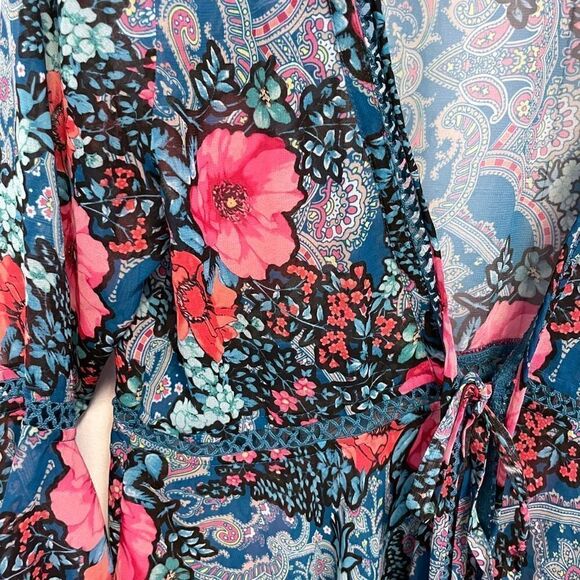 Laundry by Shelli Segal Swim Cover - Picture 5 of 10